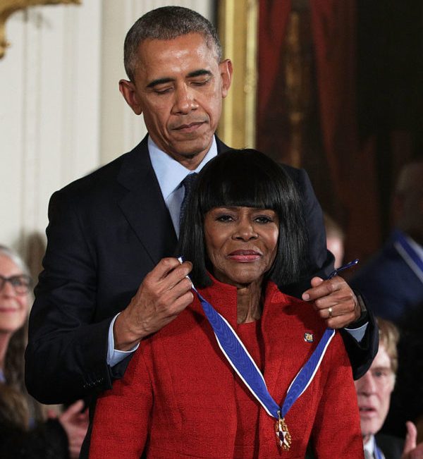 President Barack Obama presents the Presidential Medal of Freedom to actress Cicely Tyson.